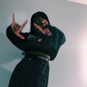 Meet your Posher, Sydney